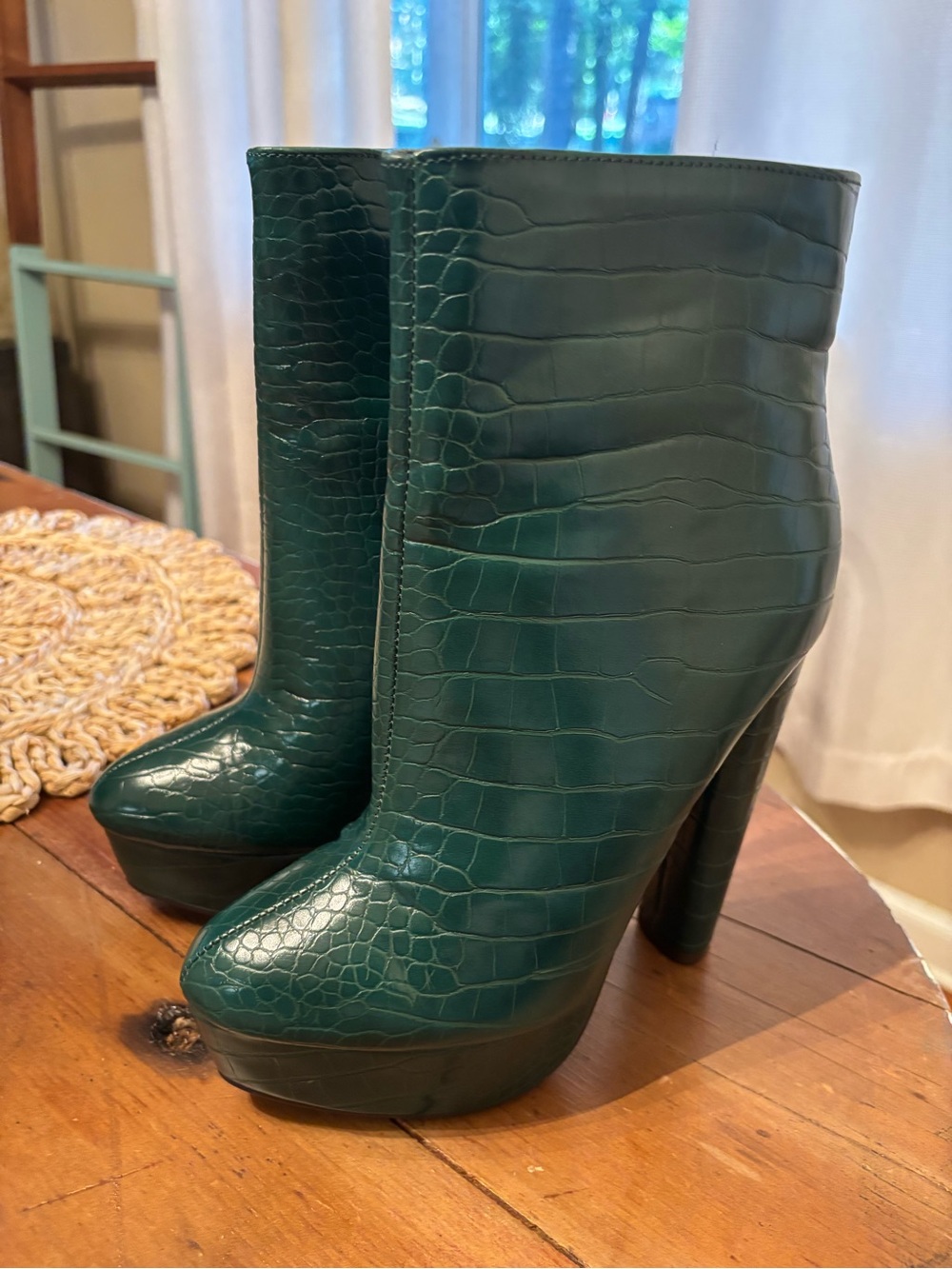 Shoe Dazzle Teal Croc-Embossed Platform Ankle Boots